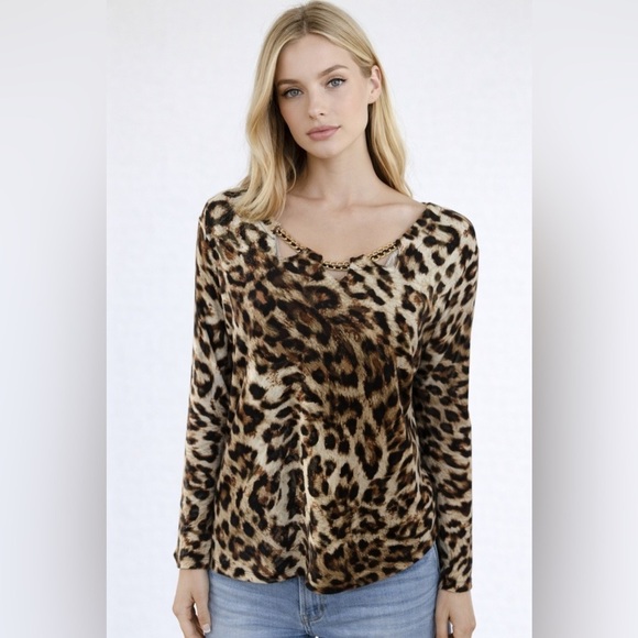 Rafaella Tops - Rafaella Top Women’s Size XL Leopard 3/4 Sleeve Decorative Chain At Neck